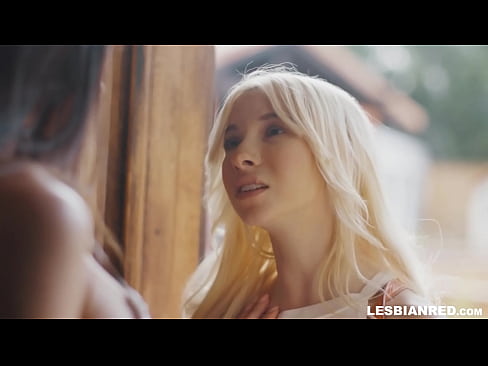 ❤️ Gadis datang ka imah sababaraha bulan engké na ends up dahar pussy stepmom nya ❤️❌ pelacur di urang